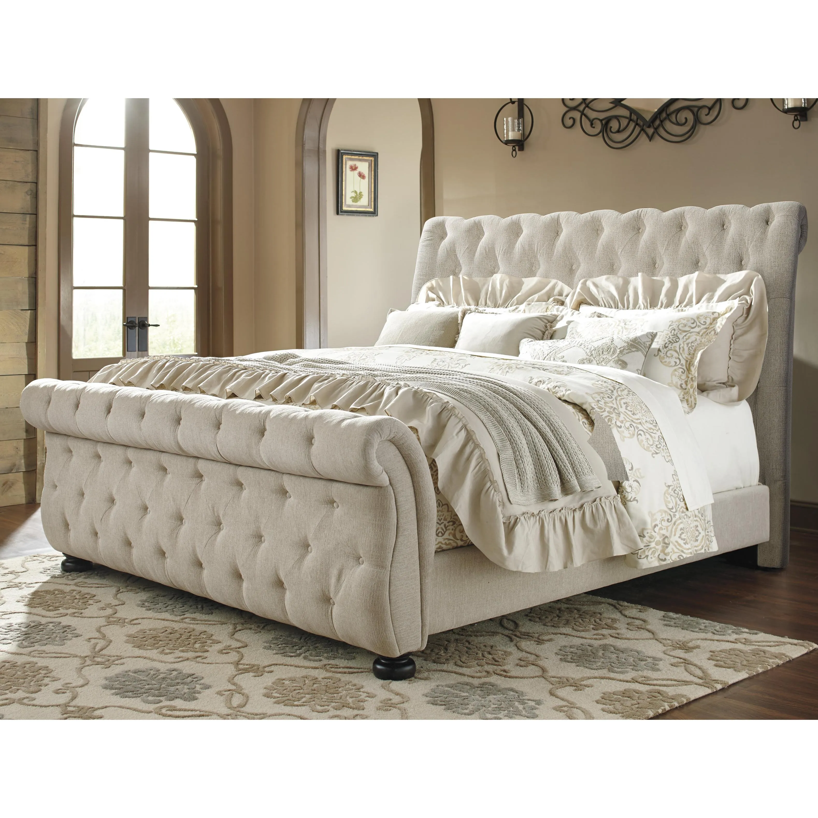 Signature Design by Ashley Willenburg Queen Upholstered Bed B643-77/B643-74/B643-98